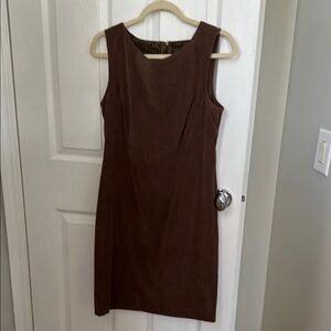 Elegant Brown Sleeveless Dress